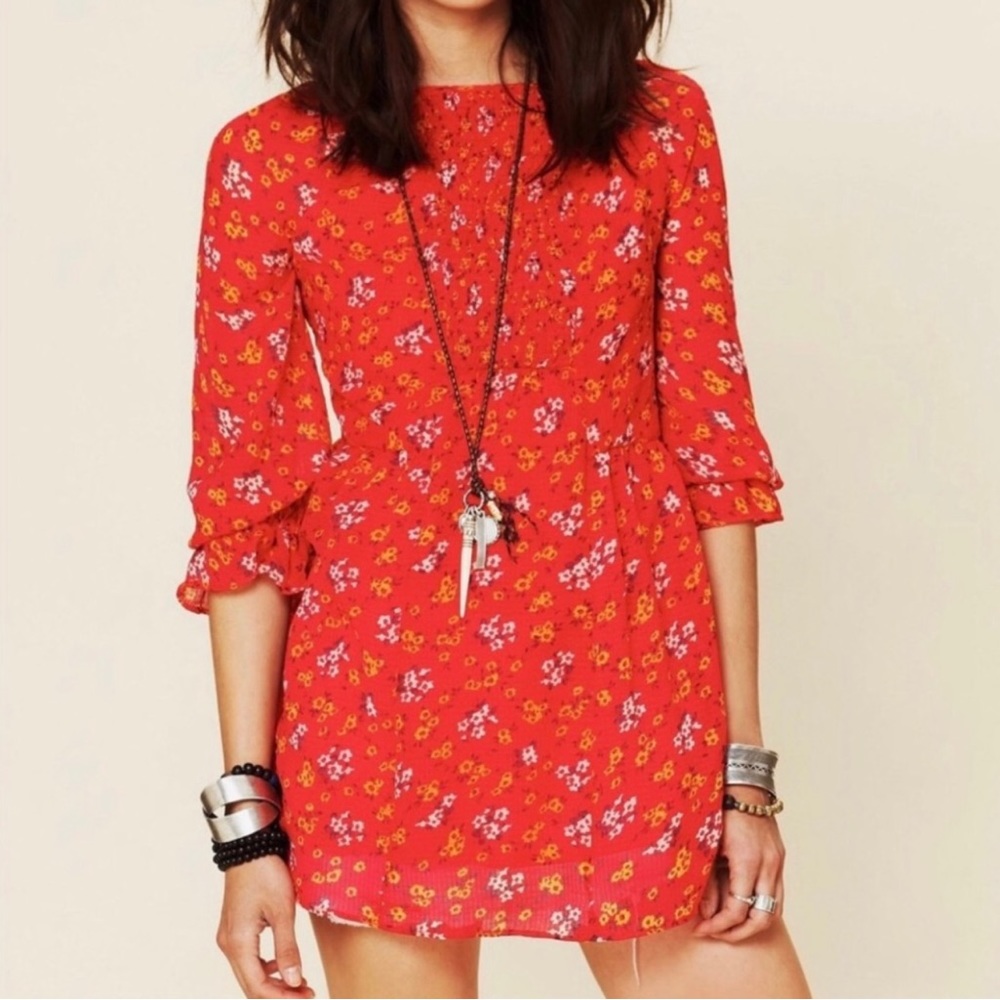 Free People " Court me with Flowers " Dress Babydoll Tunic Dress Red Floral Boho